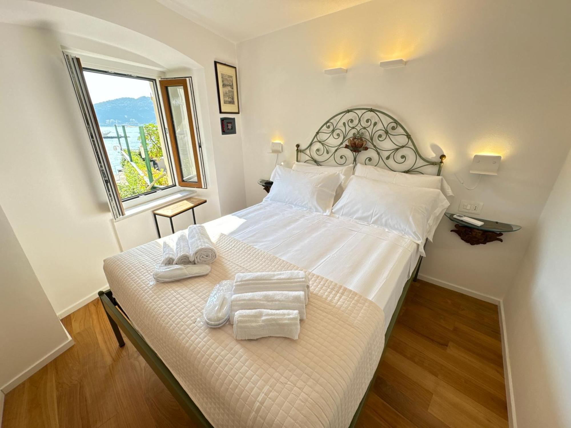 Апартаменты La Casa Rotonda Портовенере Экстерьер фото